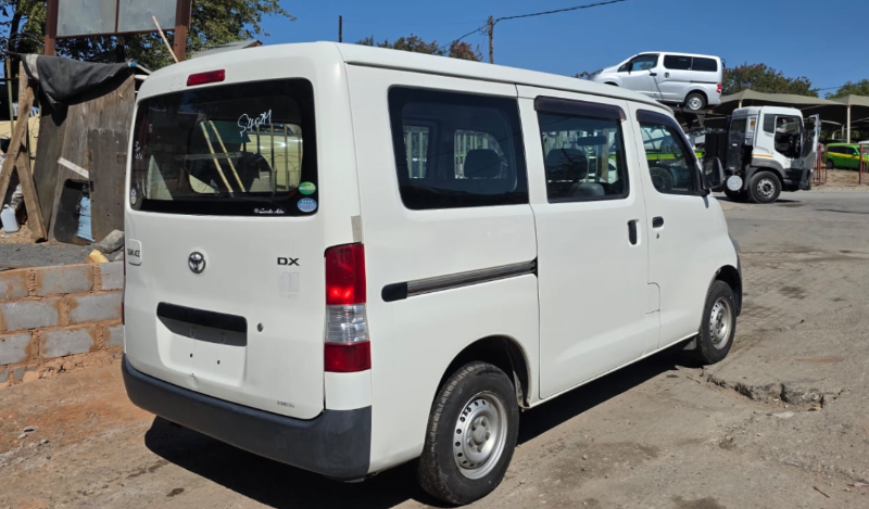  31180  TOYOTA TOWNACE  2018  