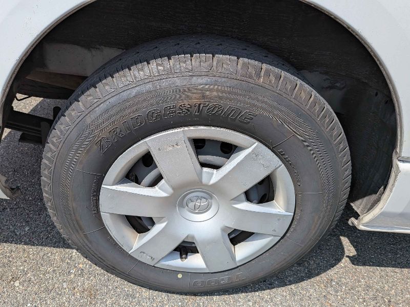  31184  TOYOTA HIACE  2017  