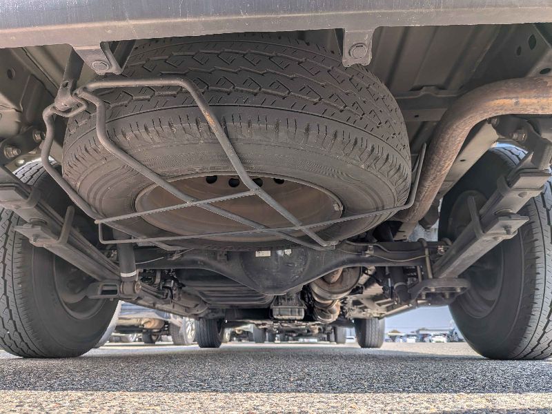  31184  TOYOTA HIACE  2017  