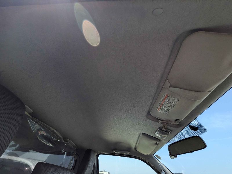  31184  TOYOTA HIACE  2017  