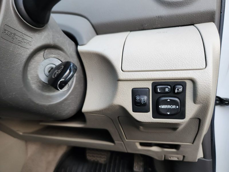  31186  TOYOTA BELTA  2009  