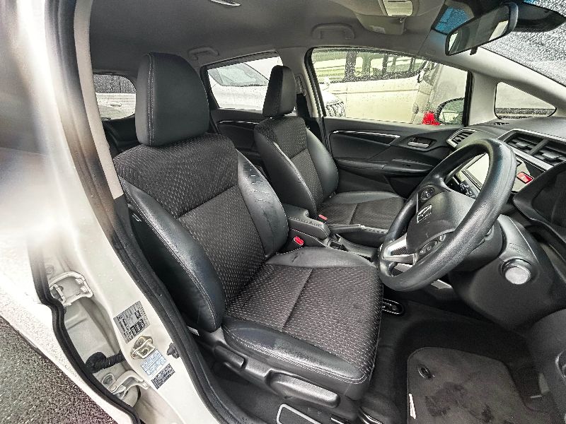  31188  HONDA FIT  2017  