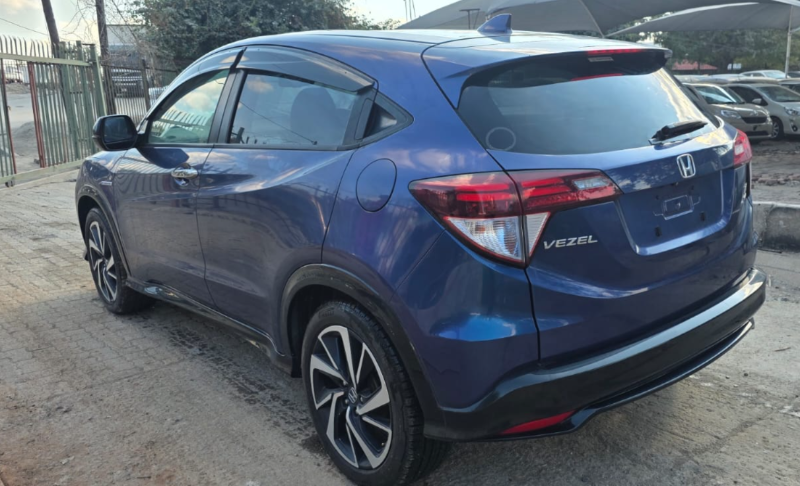  31189  HONDA VEZEL  2017  