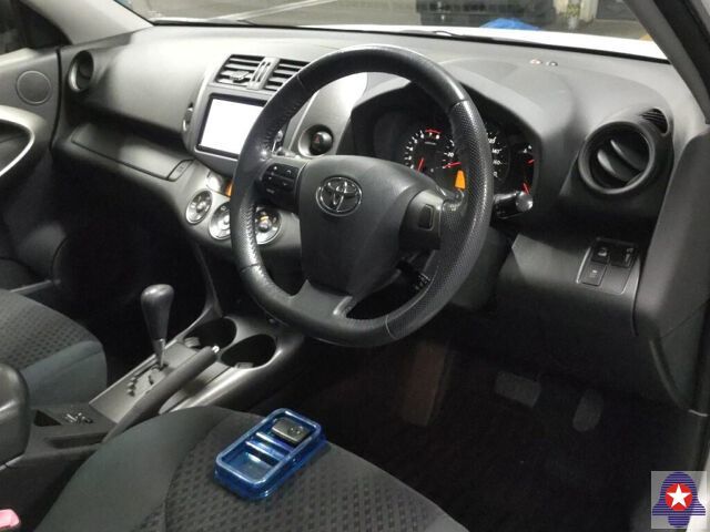  31190  TOYOTA VANGUARD  2012  