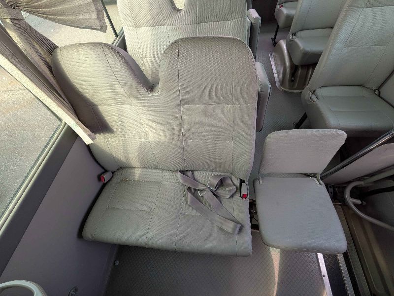  31192  TOYOTA COASTER  2006  