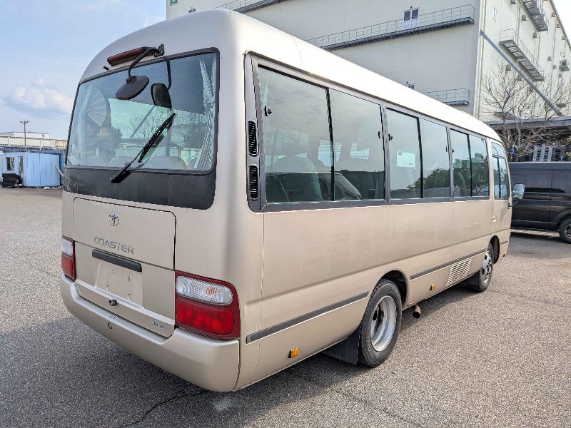  31192  TOYOTA COASTER  2006  