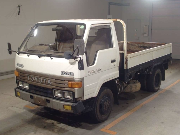  31204  TOYOTA DYNA  1990 