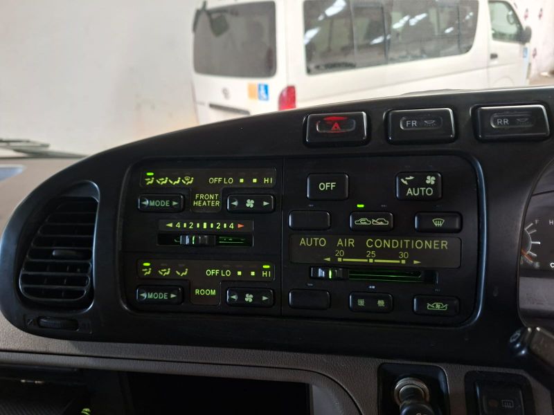  31205  TOYOTA COASTER  1999  