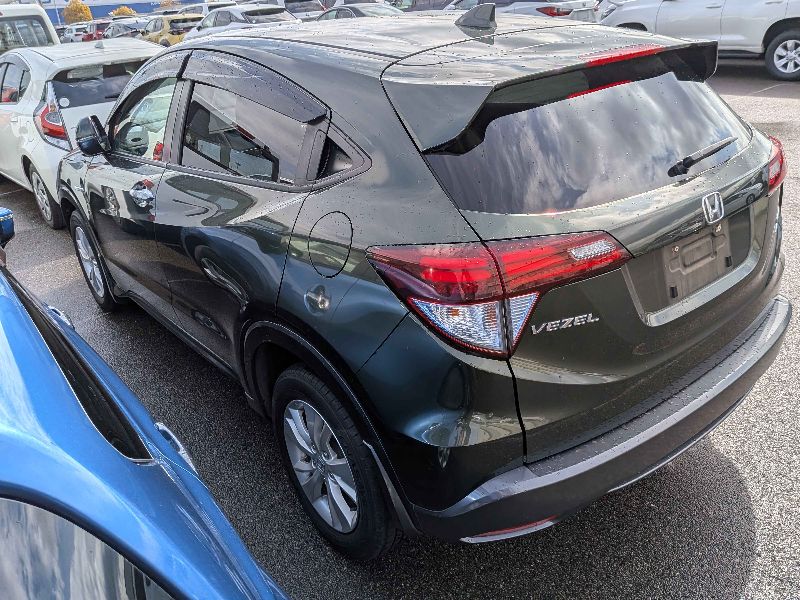  31207  HONDA VEZEL  2017  