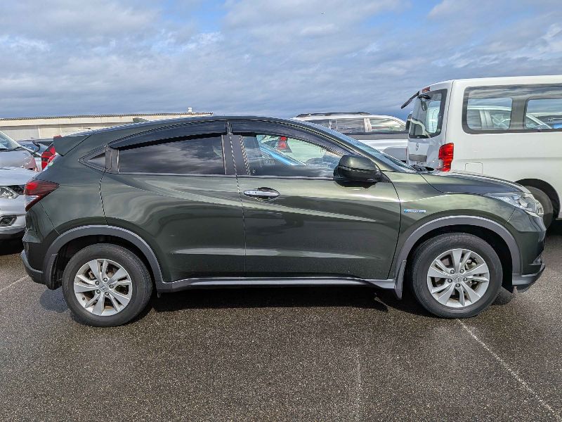  31207  HONDA VEZEL  2017  