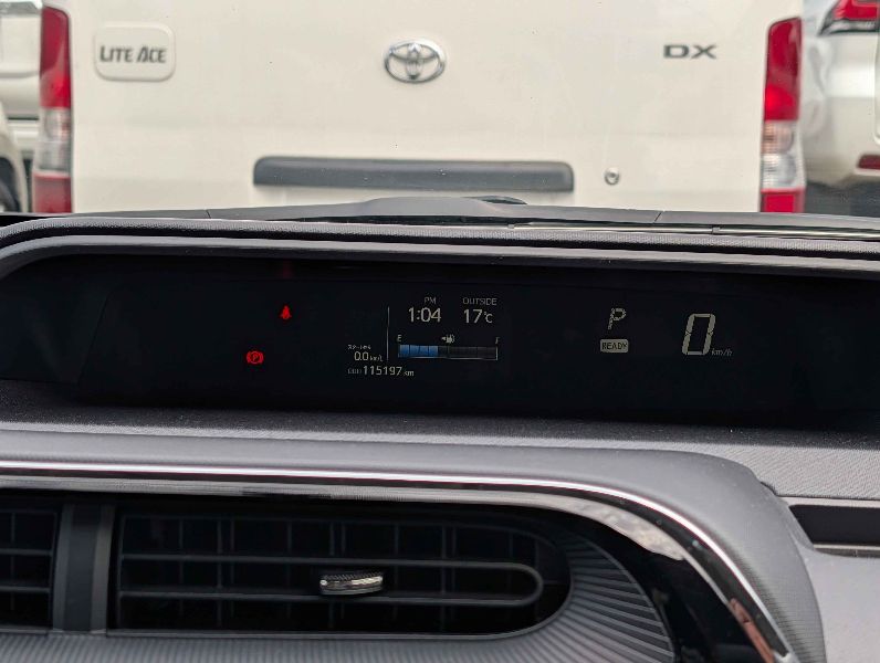  31208  TOYOTA AQUA  2018  