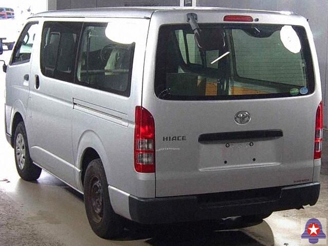  31210  TOYOTA HIACE  2017  