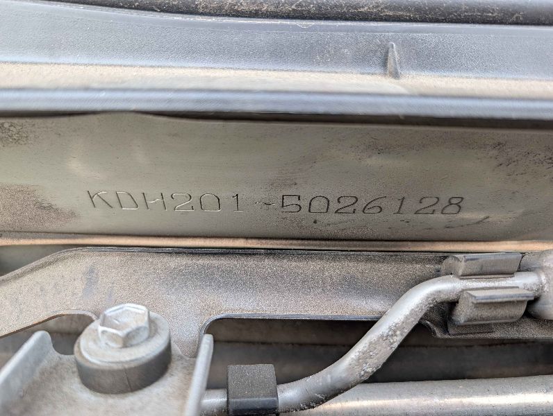  31210  TOYOTA HIACE  2017  