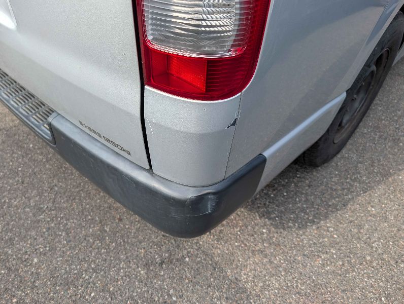  31210  TOYOTA HIACE  2017  