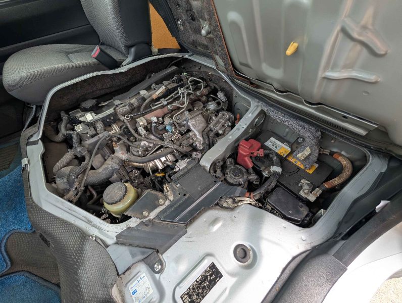  31210  TOYOTA HIACE  2017  