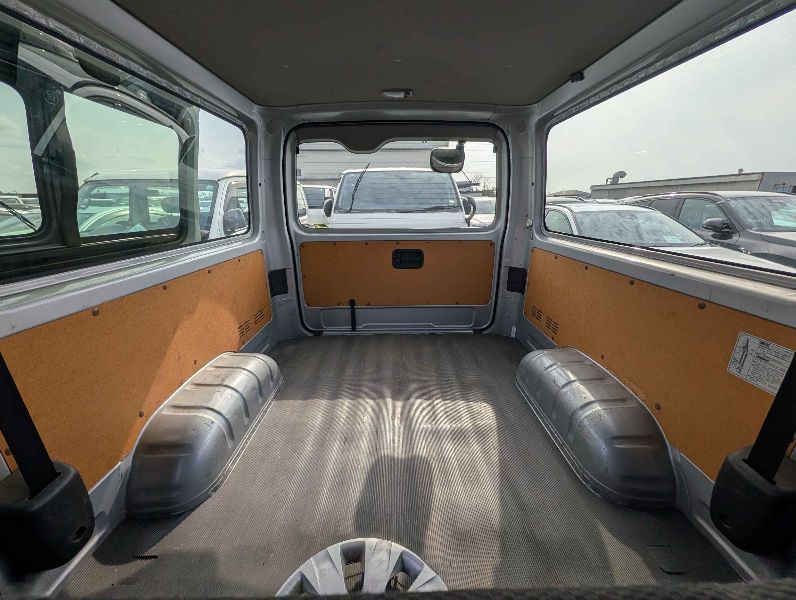  31210  TOYOTA HIACE  2017  