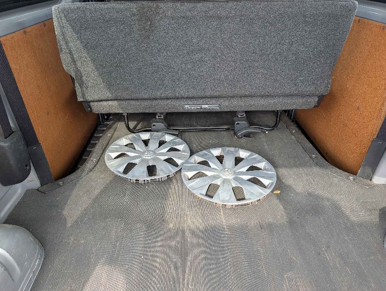  31210  TOYOTA HIACE  2017  