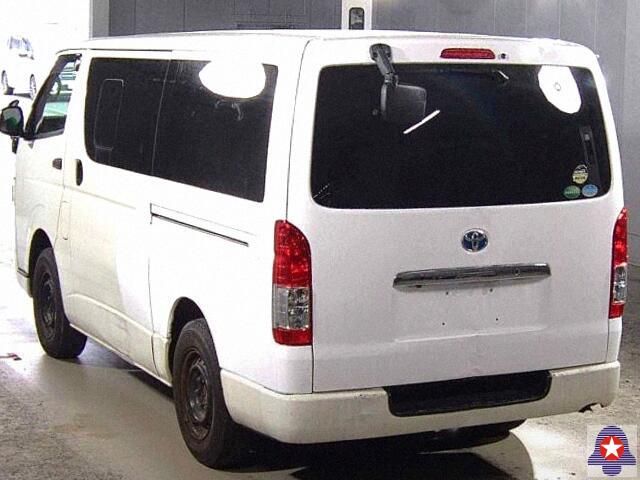  31211  TOYOTA HIACE  2017  