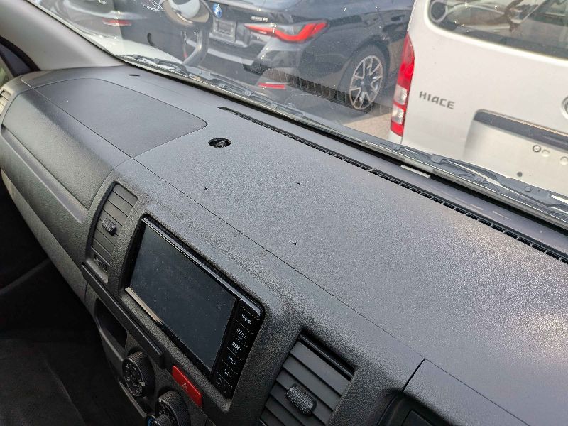  31211  TOYOTA HIACE  2017  