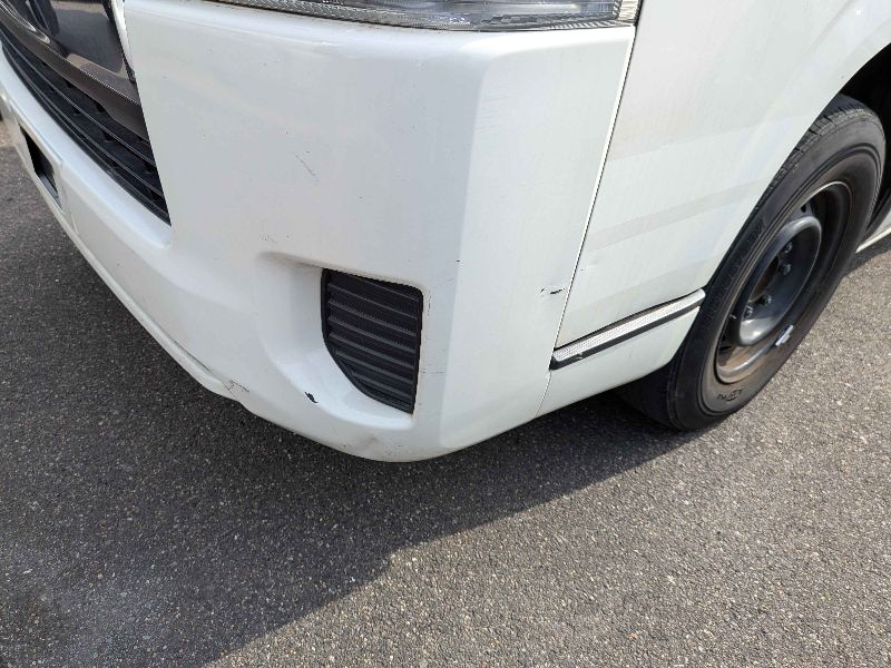  31211  TOYOTA HIACE  2017  