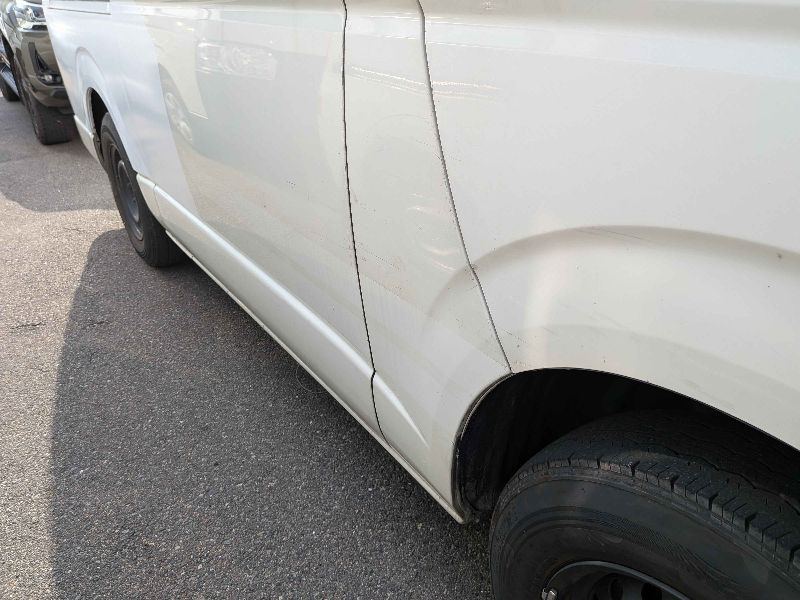  31211  TOYOTA HIACE  2017  