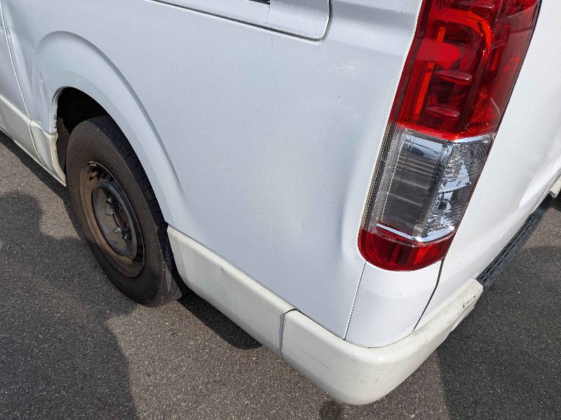  31211  TOYOTA HIACE  2017  