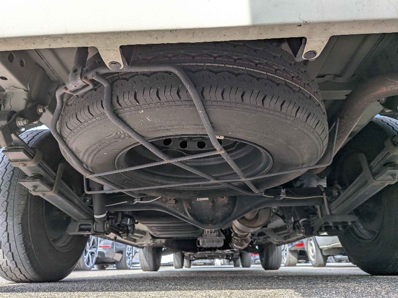  31211  TOYOTA HIACE  2017  