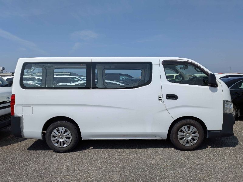  31212  NISSAN CARAVAN  2018  