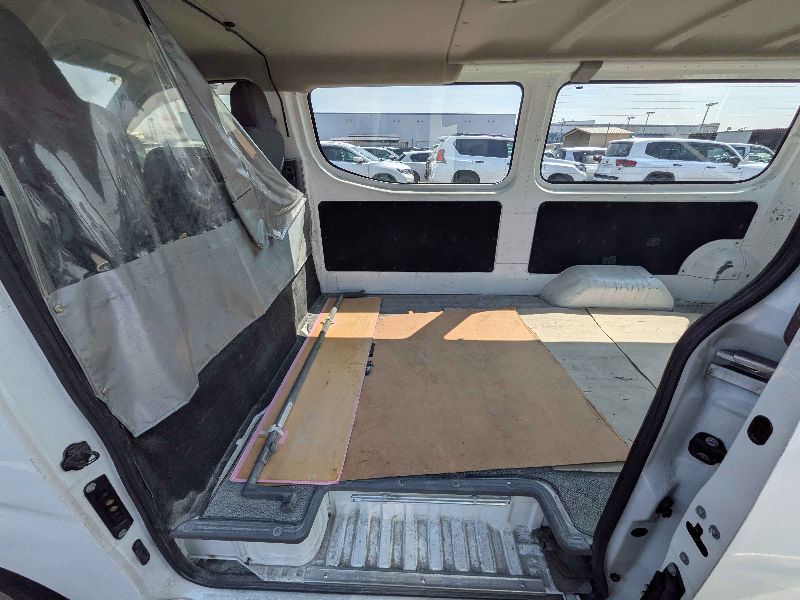  31212  NISSAN CARAVAN  2018  