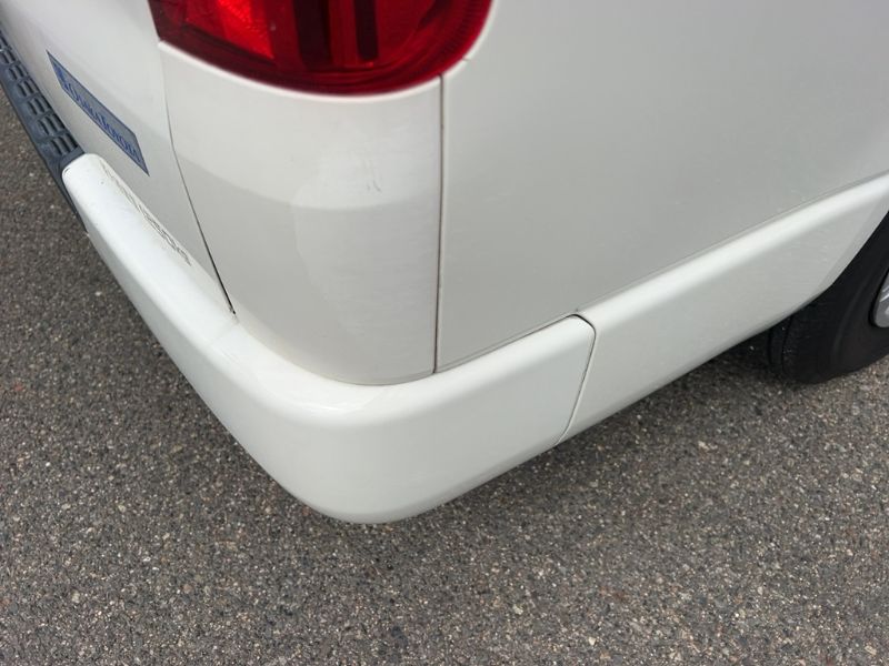  31213  TOYOTA HIACE  2016  