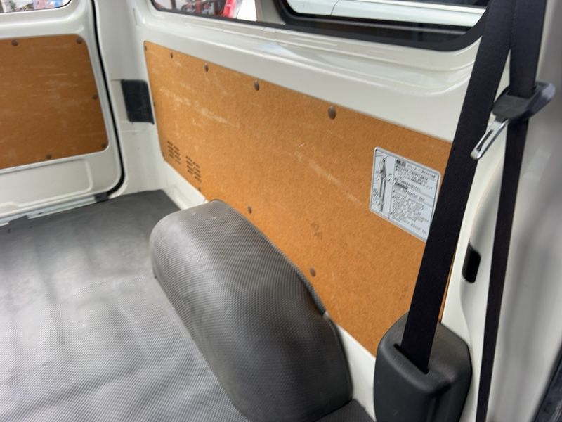  31213  TOYOTA HIACE  2016  