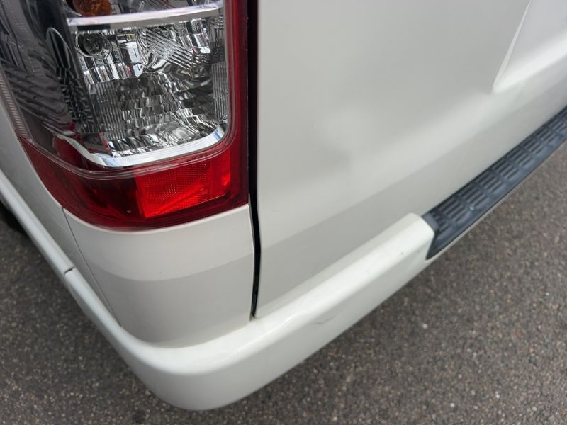  31213  TOYOTA HIACE  2016  