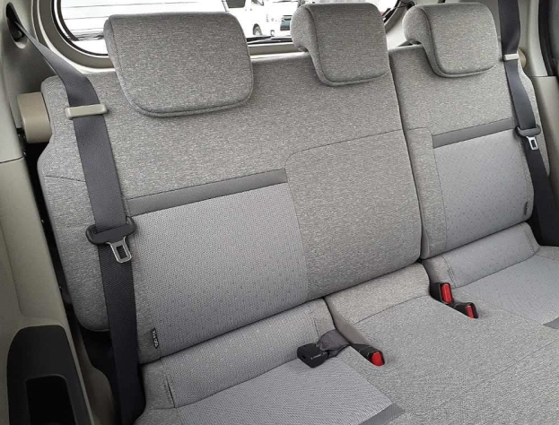  31218  TOYOTA PASSO  2017  