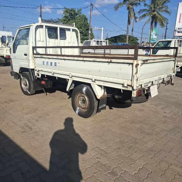  31223  TOYOTA HIACE TRUCK  1991  