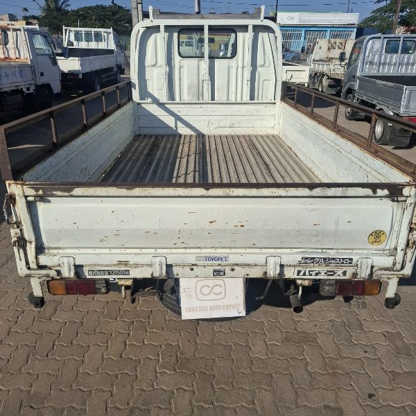  31223  TOYOTA HIACE TRUCK  1991  