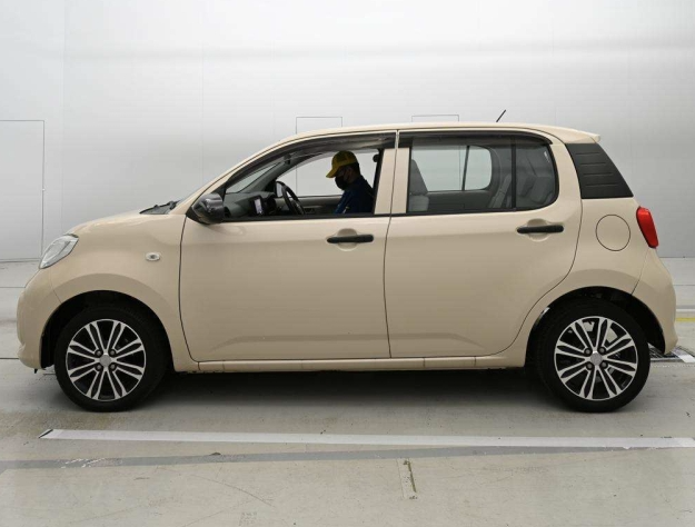  31229  TOYOTA PASSO  2017  