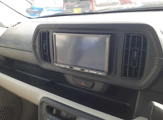  31229  TOYOTA PASSO  2017  