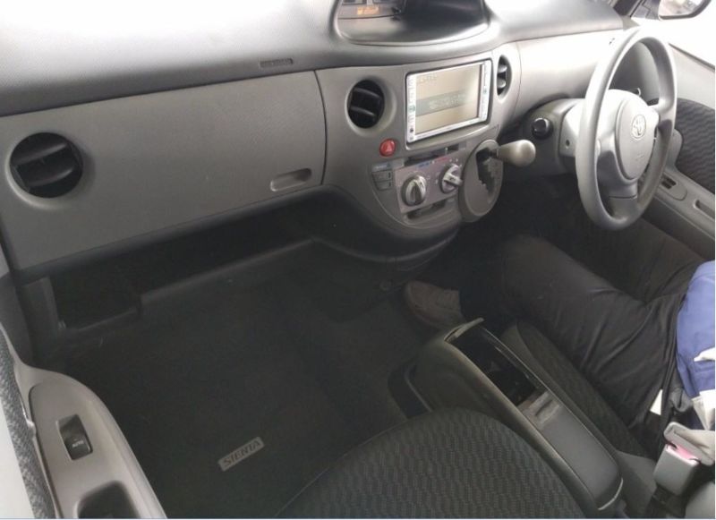  31234  TOYOTA SIENTA  2007  