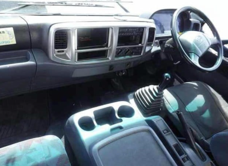  31238  HINO RANGER  2004  