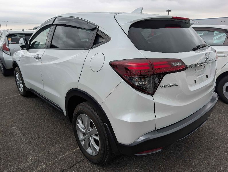  31243  HONDA VEZEL  2018  