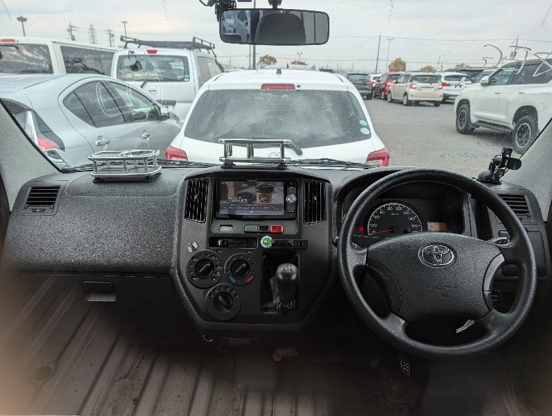  31245  TOYOTA TOWNACE  2018  