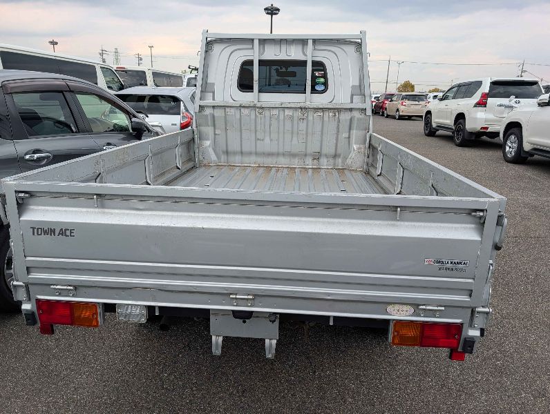  31245  TOYOTA TOWNACE  2018  