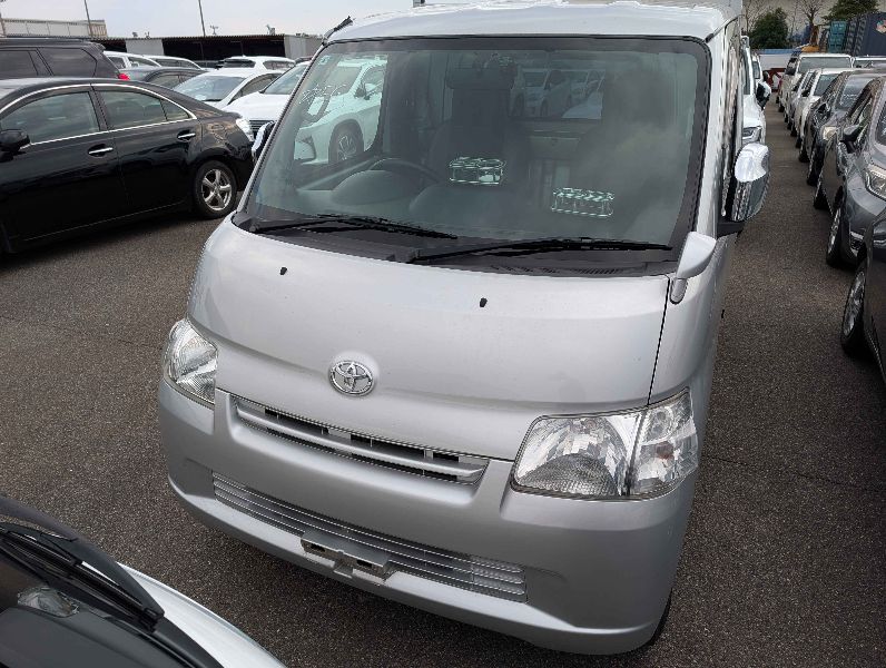  31245  TOYOTA TOWNACE  2018  
