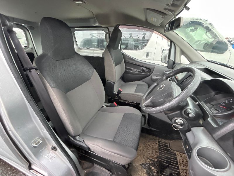  31247  NISSAN VANETTE  2017  