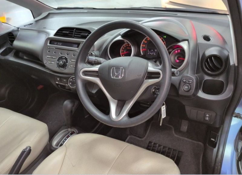  31252  HONDA FIT  2009  