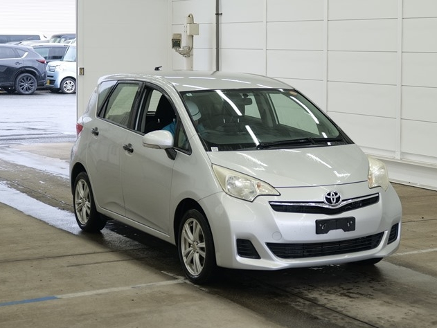  31255  TOYOTA RACTIS  2013 