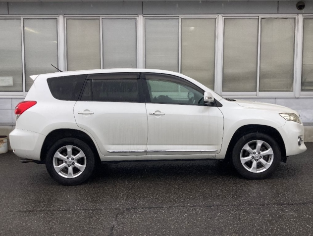  31260  TOYOTA VANGUARD  2011  