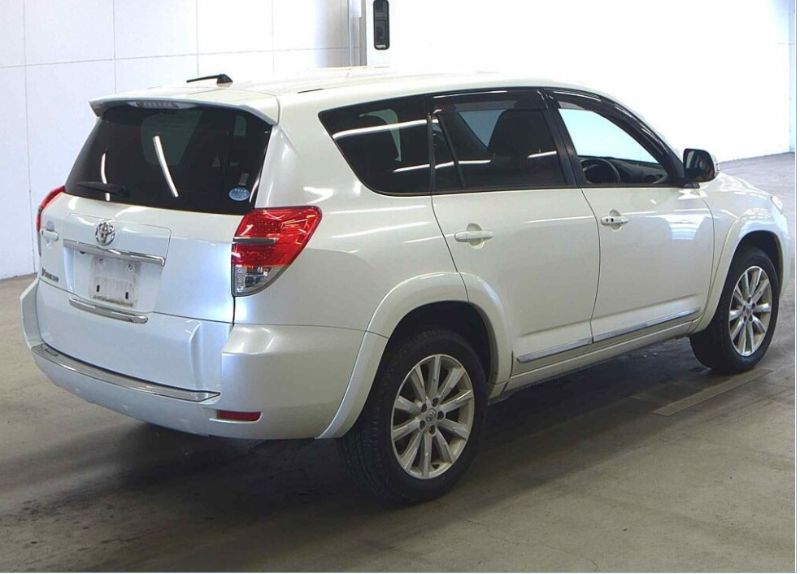  31265  TOYOTA VANGUARD  2013  