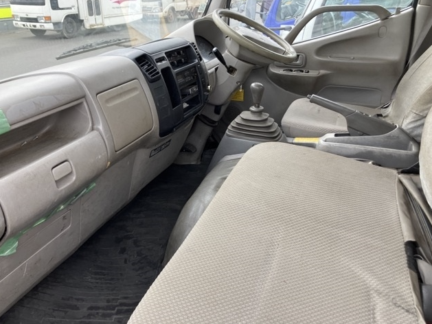  31266  TOYOTA DYNA  2006  