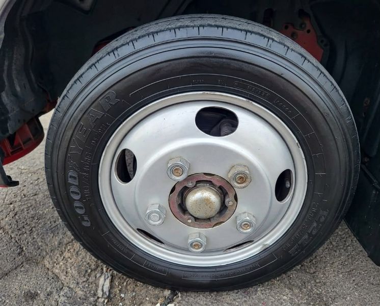  31274  TOYOTA DYNA  2000  
